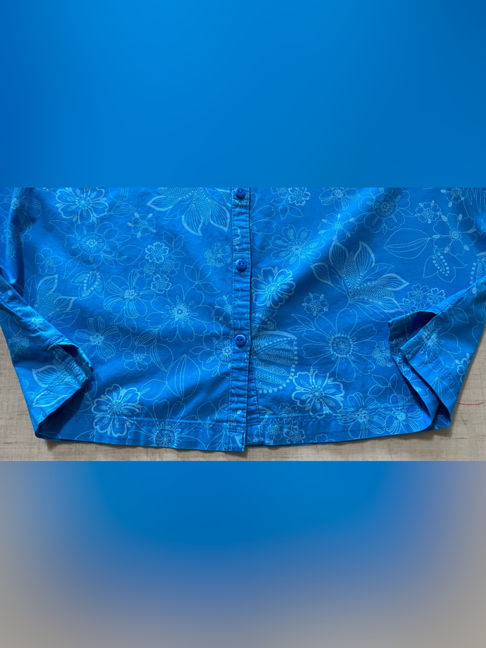 IB Diffusion women’s bright blue Hawaiian style shirt, light blue design - Picture 8 of 10